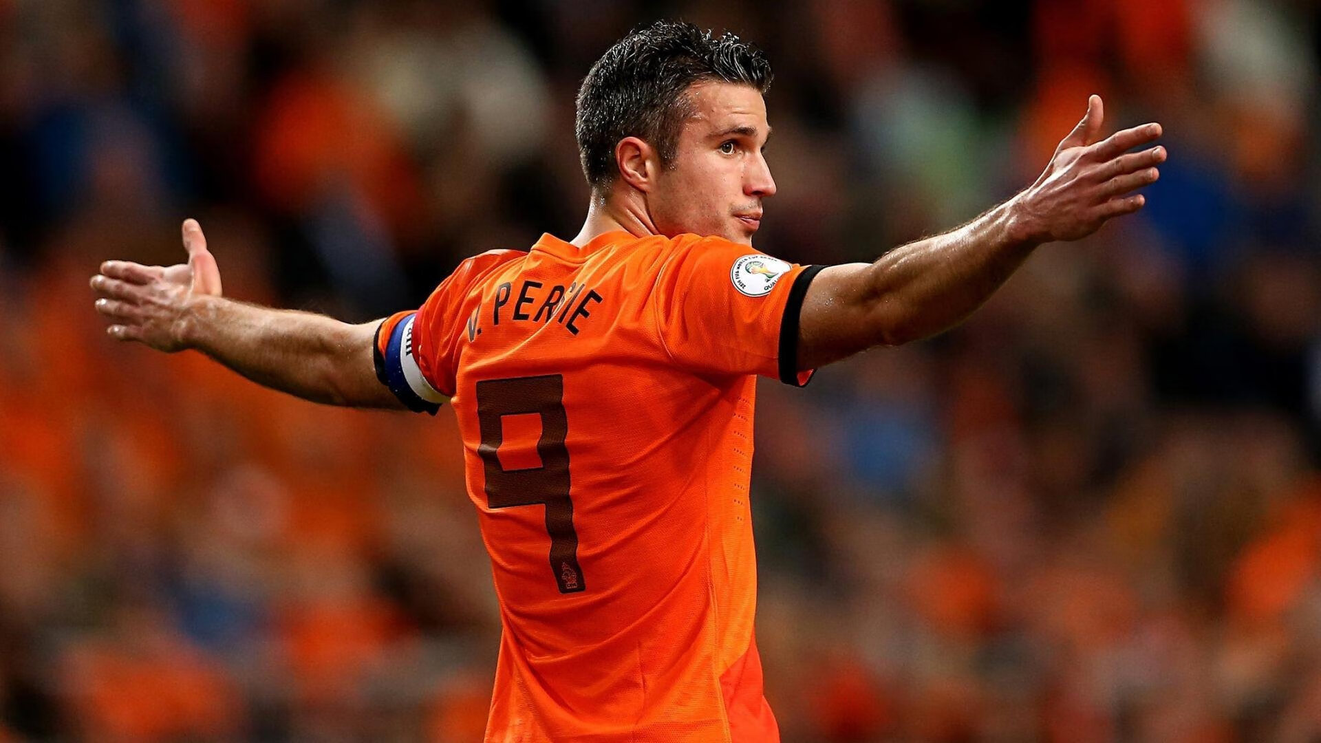 詹姆斯表示目标是用表现赢得尊重，詹姆斯谈最重要的人